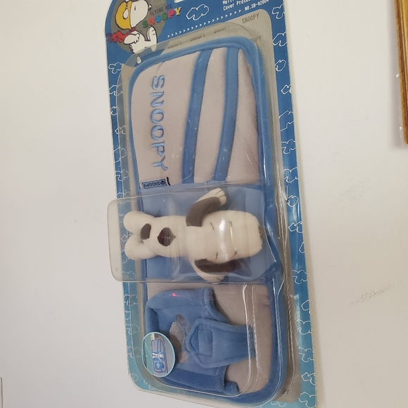 Snoopy Multi purpose Shade Cover Protector - Picture 2 of 5